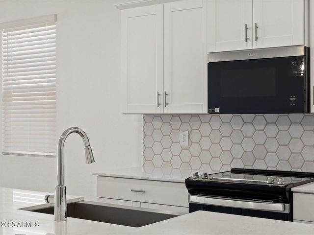 7505 E COZY COTTAGE Lane, San Tan Valley, AZ 85143