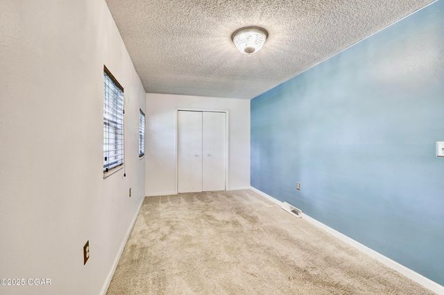 2400 S Kenser Road, Joplin, MO 64804