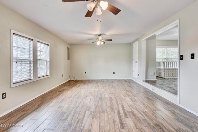 2400 S Kenser Road, Joplin, MO 64804