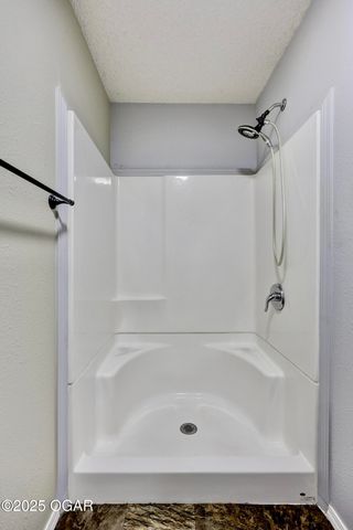 2400 S Kenser Road, Joplin, MO 64804