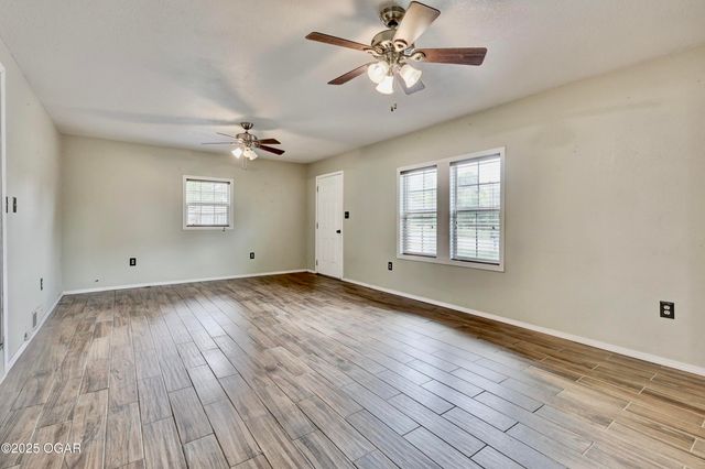 2400 S Kenser Road, Joplin, MO 64804