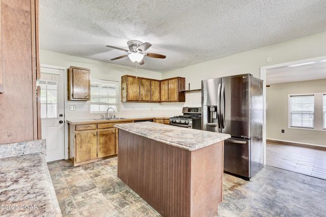 2400 S Kenser Road, Joplin, MO 64804