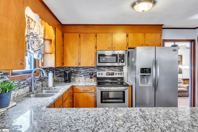 512 Mega Drive, Duncan, SC 29334