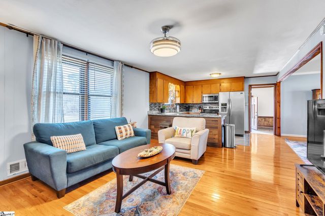 512 Mega Drive, Duncan, SC 29334