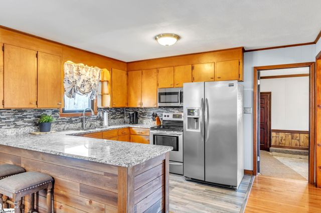 512 Mega Drive, Duncan, SC 29334