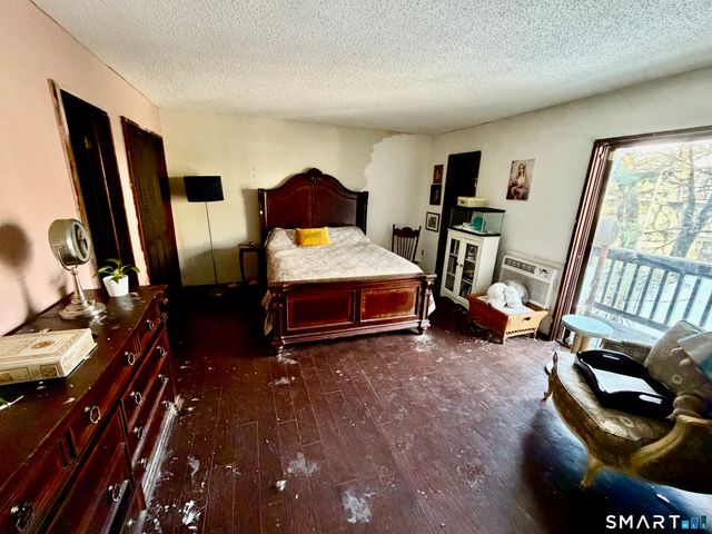 18 Hudson Street 15, Bethel, CT 06801