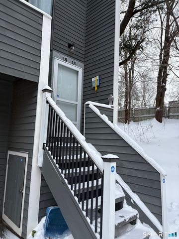 18 Hudson Street 15, Bethel, CT 06801