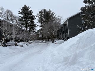 18 Hudson Street 15, Bethel, CT 06801