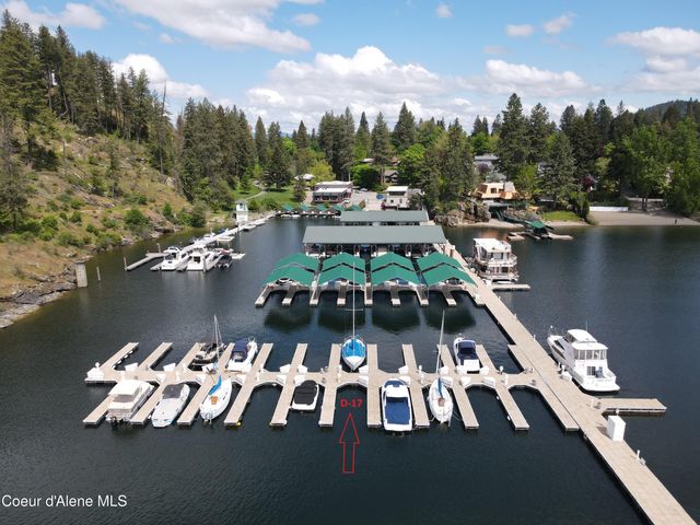 1100 E LAKESHORE DR D-17, Coeur D'alene, ID 83814