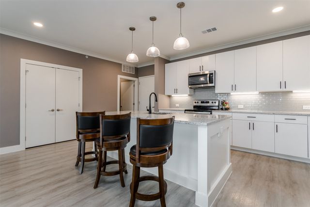 3517 Windhaven Parkway 2404, Lewisville, TX 75056