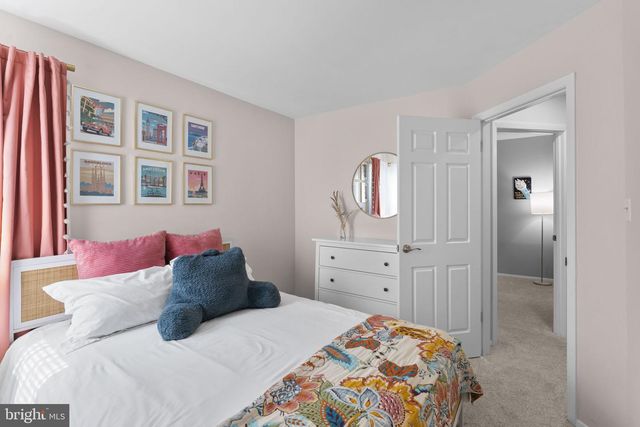 7822 OLD HOLLOW LN, Ellicott City, MD 21043