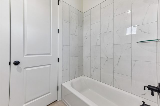 11060 Eagle Walk BLVD, Salado, TX 76571