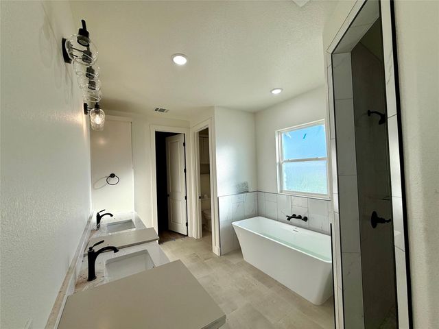 11060 Eagle Walk BLVD, Salado, TX 76571