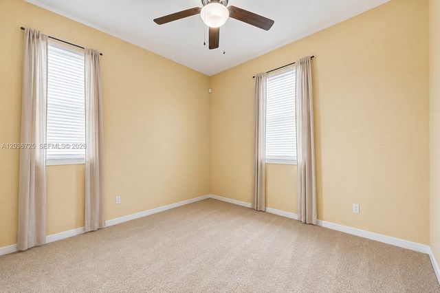 678 NE 33rd Ter, Homestead, FL 33033