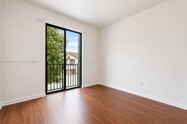 678 NE 33rd Ter, Homestead, FL 33033
