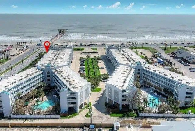 6102 Seawall Boulevard 213, Galveston, TX 77551