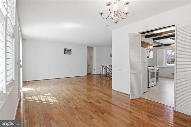 6711 STONEYBROOKE LN, Alexandria, VA 22306