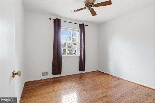 6711 STONEYBROOKE LN, Alexandria, VA 22306