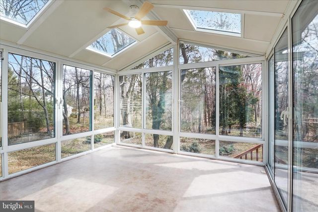 6711 STONEYBROOKE LN, Alexandria, VA 22306