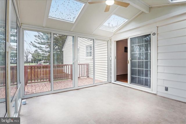 6711 STONEYBROOKE LN, Alexandria, VA 22306