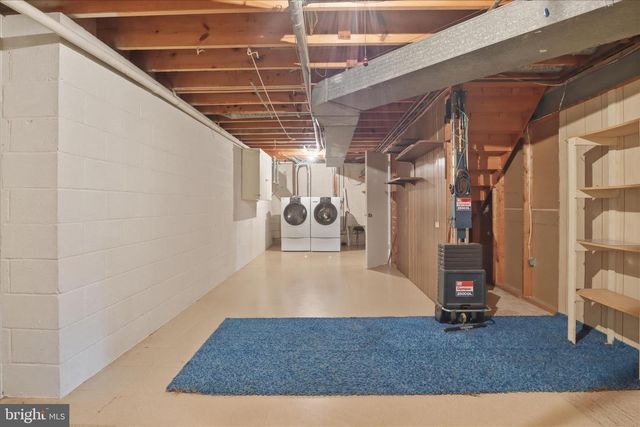 6711 STONEYBROOKE LN, Alexandria, VA 22306