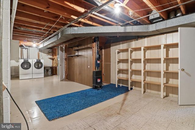 6711 STONEYBROOKE LN, Alexandria, VA 22306