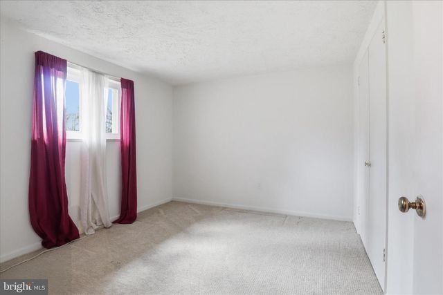 6711 STONEYBROOKE LN, Alexandria, VA 22306