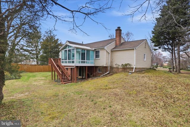 6711 STONEYBROOKE LN, Alexandria, VA 22306