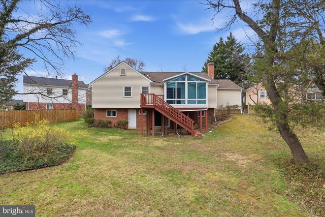 6711 STONEYBROOKE LN, Alexandria, VA 22306