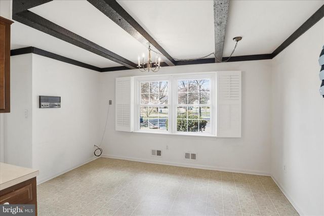 6711 STONEYBROOKE LN, Alexandria, VA 22306