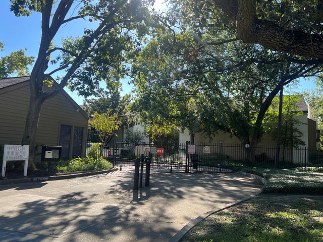 10051 Westpark Drive 242, Houston, TX 77042