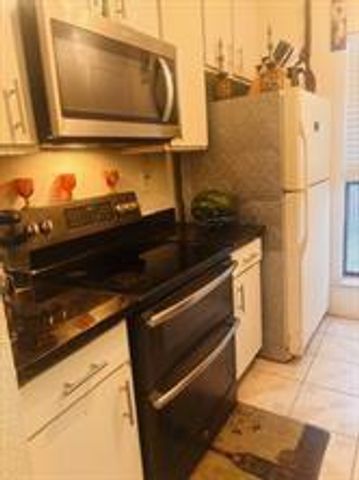 10051 Westpark Drive 242, Houston, TX 77042