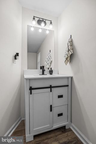 109 E 11TH AVE, Pine Hill, NJ 08021