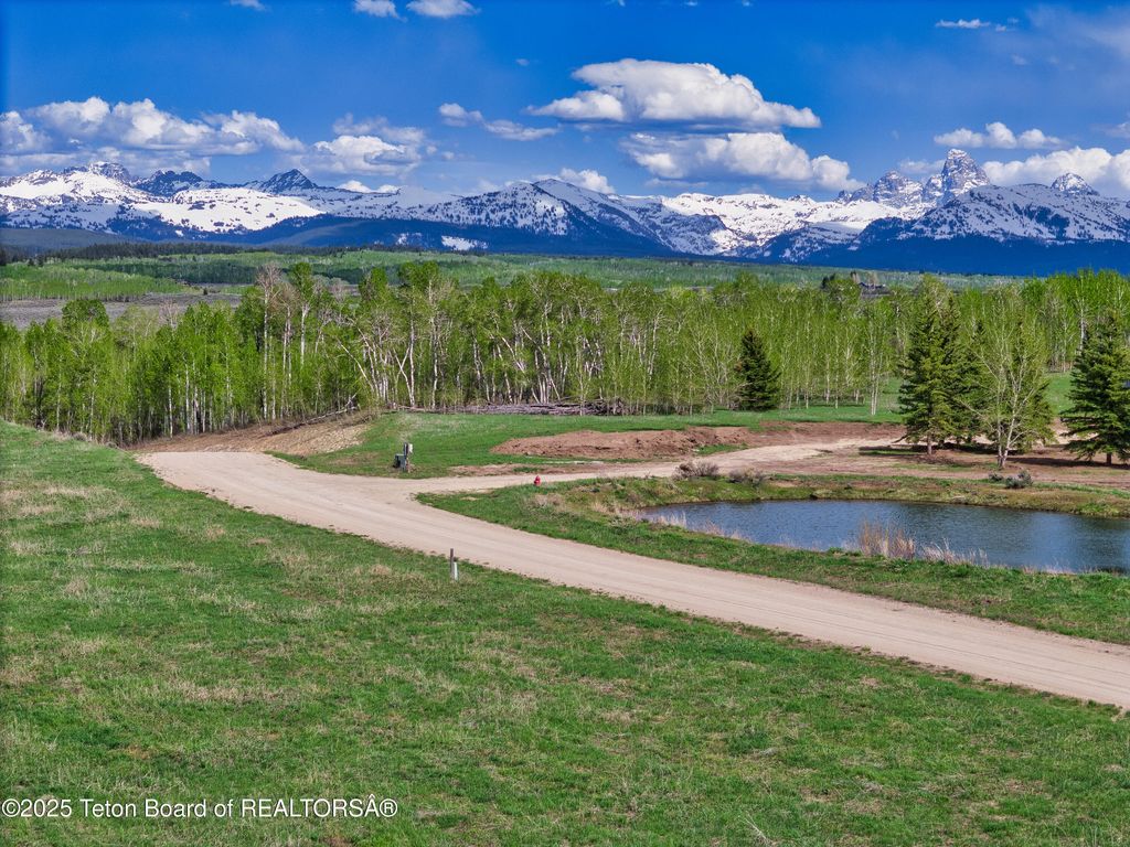 9654 BUCK TOWN Boulevard, Tetonia, ID 83452 photo 4