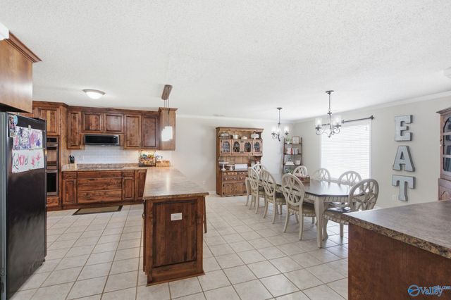 1198 Bullard Street, Hartselle, AL 35640
