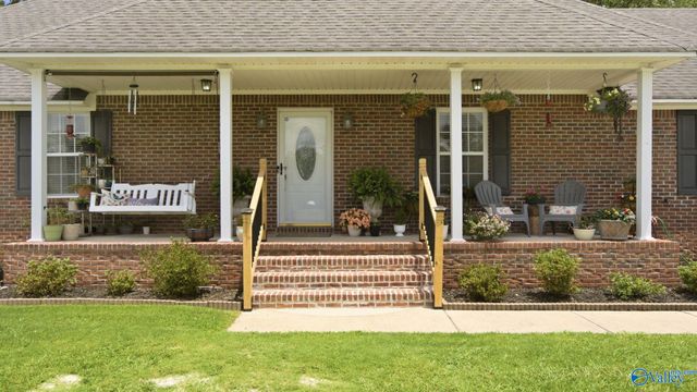 1198 Bullard Street, Hartselle, AL 35640