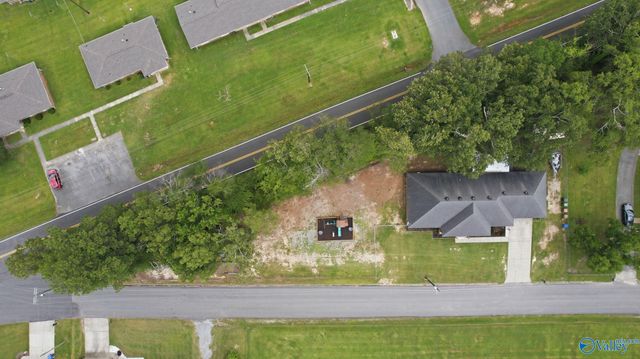 1198 Bullard Street, Hartselle, AL 35640