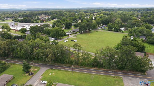 1198 Bullard Street, Hartselle, AL 35640