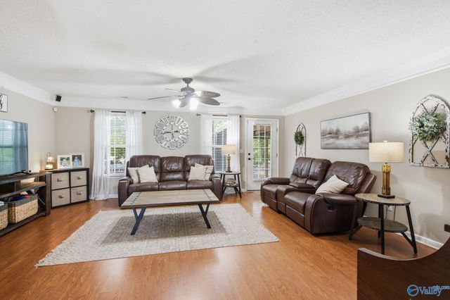 1198 Bullard Street, Hartselle, AL 35640