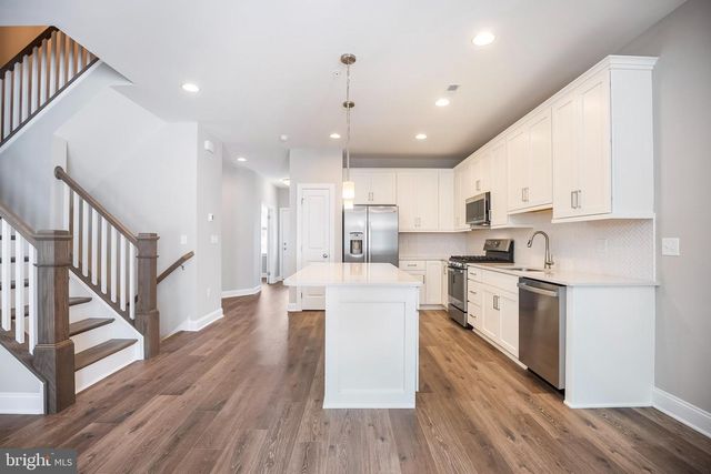 7 WHEATLEY WALK, Lansdale, PA 19446