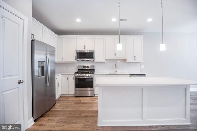 7 WHEATLEY WALK, Lansdale, PA 19446