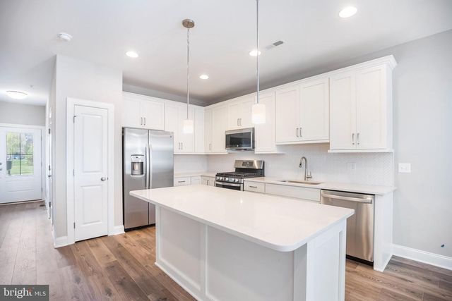 7 WHEATLEY WALK, Lansdale, PA 19446