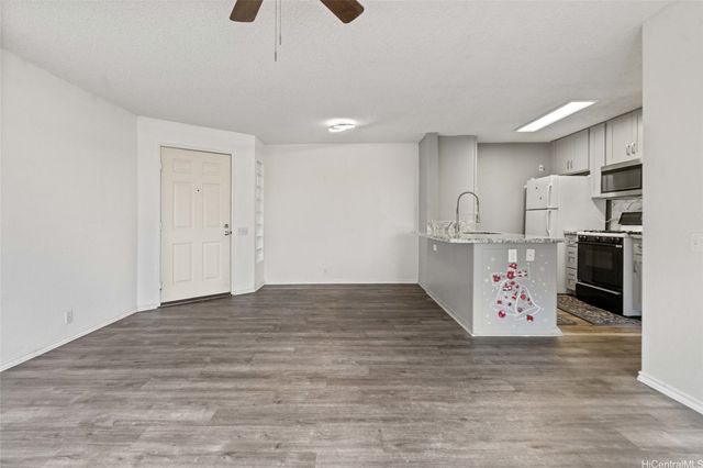 91-299 Hanapouli Circle 1C, Ewa Beach, HI 96706