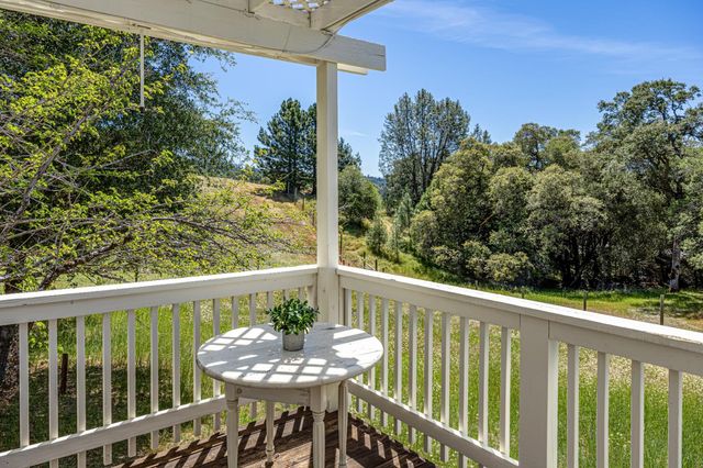 6821 Mosquito Rd, Placerville, CA 95667