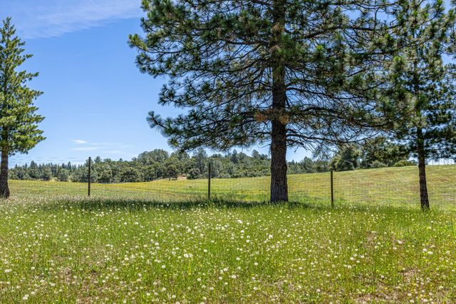 6821 Mosquito Rd, Placerville, CA 95667