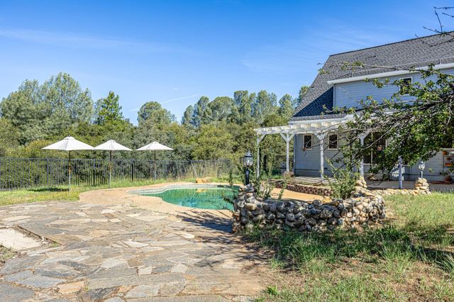 6821 Mosquito Rd, Placerville, CA 95667