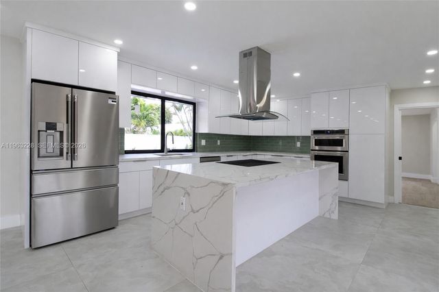 6020 NE 18th Ter, Fort Lauderdale, FL 33308