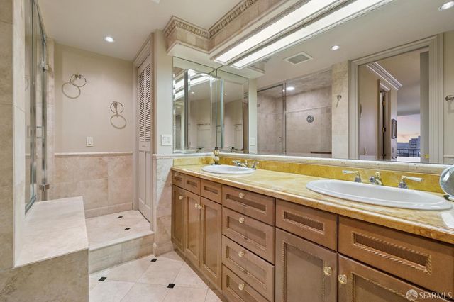 999 Green Street 2104, San Francisco, CA 94133