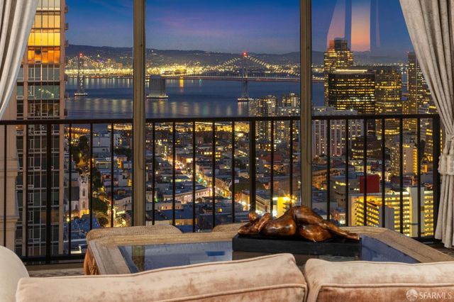 999 Green Street 2104, San Francisco, CA 94133