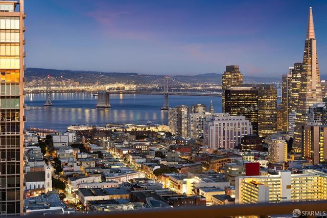 999 Green Street 2104, San Francisco, CA 94133